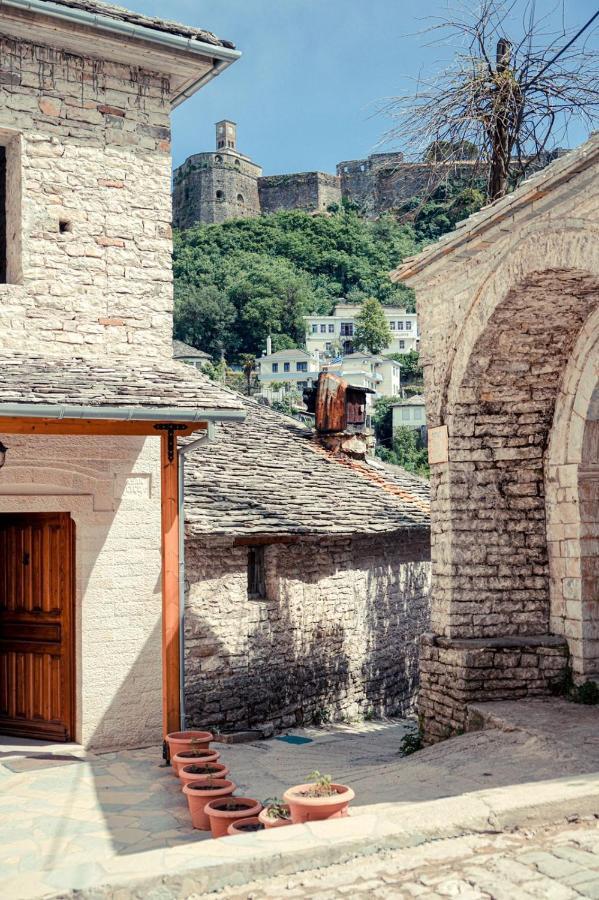 Cico Hostel &Private Room Gjirokaster Exterior photo