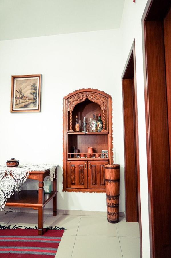 Cico Hostel &Private Room Gjirokaster Exterior photo