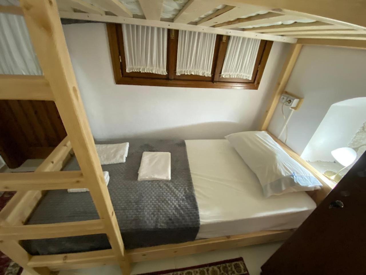 Cico Hostel &Private Room Gjirokaster Exterior photo